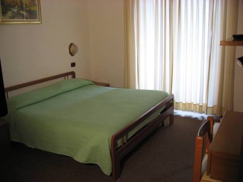 Imagen de la habitación del Hotel Davost. Foto 9
