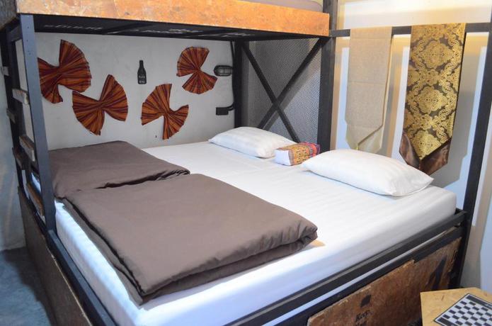 Imagen de la habitación del Hotel Dawnthaya Ayutthaya House. Foto 8