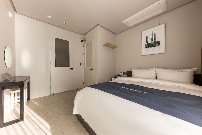 Imagen de la habitación del Hotel Day Nice. Foto 4