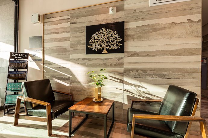 Imagen de los interiores del Hotel Day Nice. Foto 20