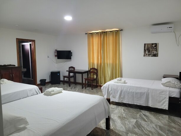 Imagen general del Hotel Day and Night. Foto 2