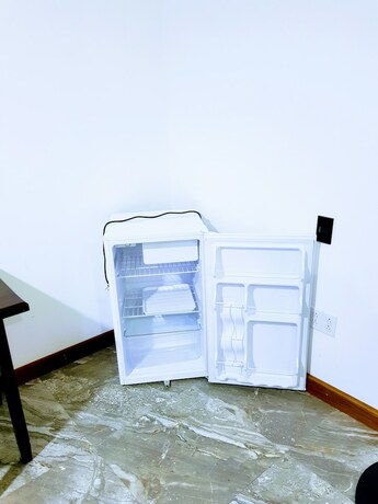 Imagen general del Hotel Day and Night. Foto 3