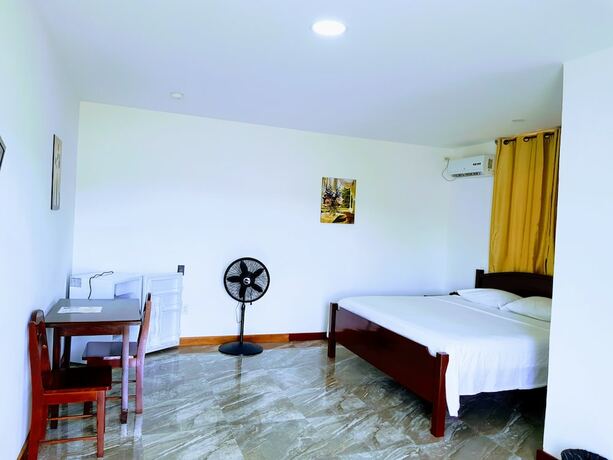 Imagen general del Hotel Day and Night. Foto 4