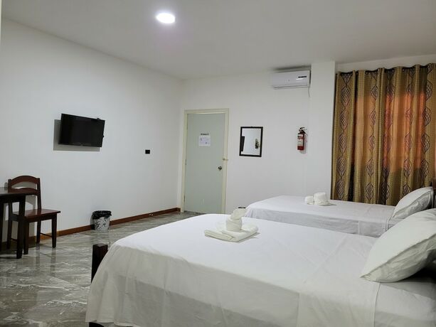 Imagen de la habitación del Hotel Day and Night. Foto 11