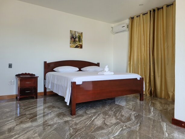 Imagen general del Hotel Day and Night. Foto 5
