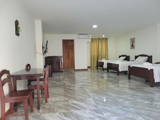 Imagen general del Hotel Day and Night. Foto 7