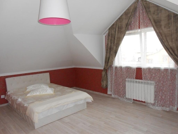 Imagen de la habitación del Hotel Day-Night. Foto 15