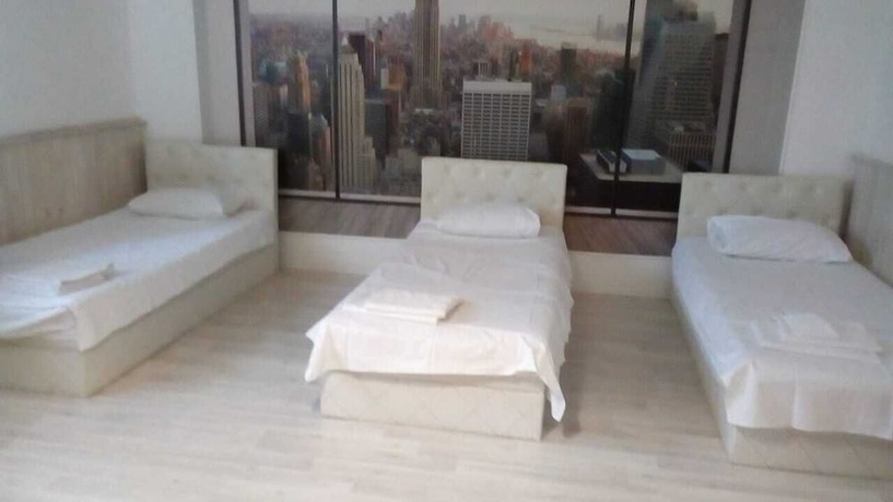 Imagen de la habitación del Hotel Day-Night. Foto 16