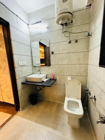 Imagen de la habitación del Hotel Dayal Regency. Foto 3