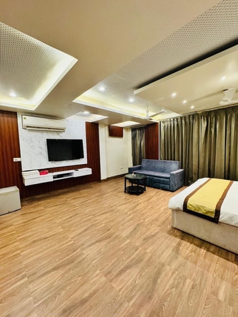 Imagen de la habitación del Hotel Dayal Regency. Foto 8