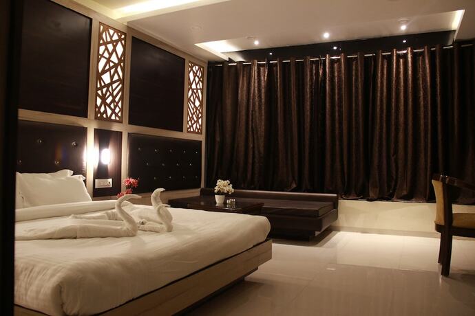 Imagen general del Hotel Dayal Shree Paradise. Foto 11