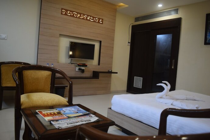 Imagen general del Hotel Dayal Shree Paradise. Foto 14