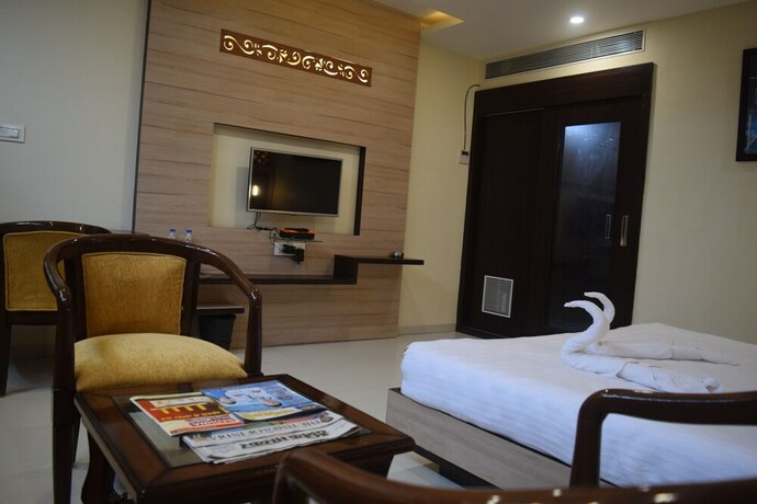 Imagen de la habitación del Hotel Dayal Shree Paradise. Foto 21