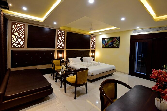 Imagen de la habitación del Hotel Dayal Shree Paradise. Foto 22