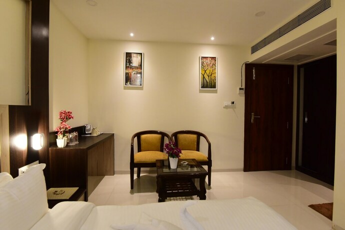 Imagen de la habitación del Hotel Dayal Shree Paradise. Foto 24