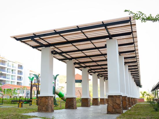 Imagen de los exteriores del Hotel Dayang Bay Resort Langkawi. Foto 11