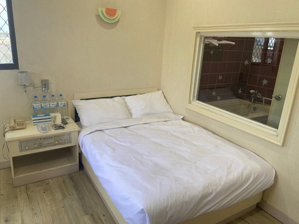 Imagen de los interiores del Hotel Daydaymeworld. Foto 12