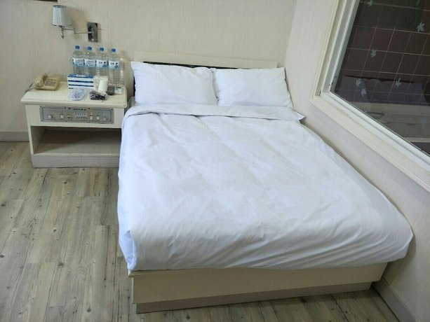 Imagen de los interiores del Hotel Daydaymeworld. Foto 15