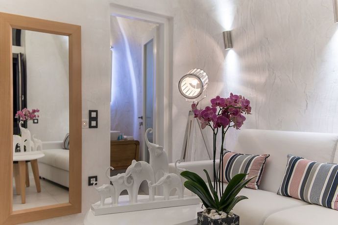 Imagen de la habitación del Hotel Daydream Luxury Suites. Foto 13