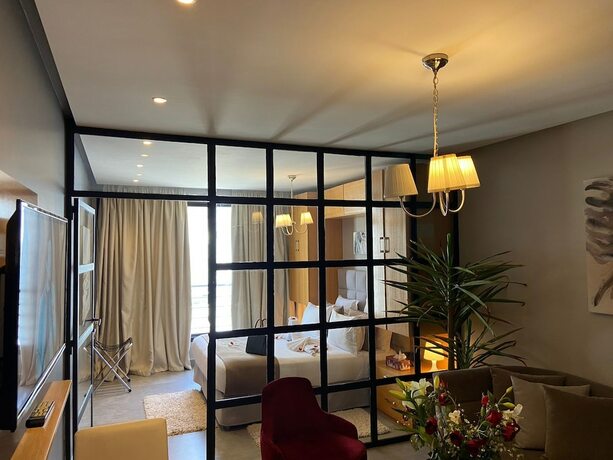 Imagen general del Hotel Dayet Ifrah by Rent Inn. Foto 6