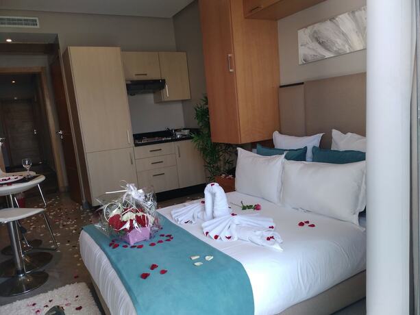 Imagen general del Hotel Dayet Ifrah by Rent Inn. Foto 10