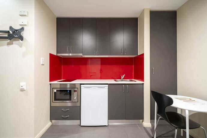 Imagen general del Hotel Dayman Apartments. Foto 2