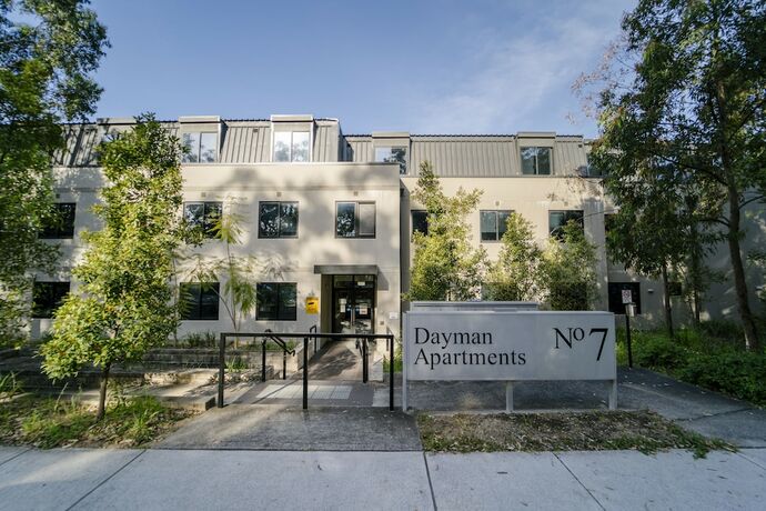Imagen general del Hotel Dayman Apartments. Foto 4