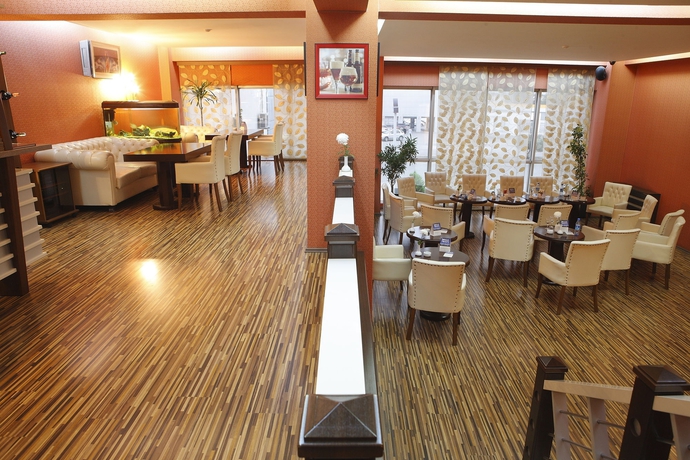 Imagen de los interiores del Hotel Days By Wyndham Baku. Foto 14