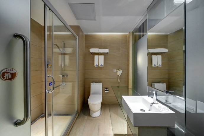 Imagen de la habitación del Hotel Days By Wyndham Guangzhou Hantian. Foto 8