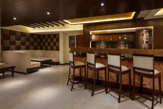Imagen del bar/restaurante del Hotel Days By Wyndham Jalandhar Jyoti Chowk. Foto 5