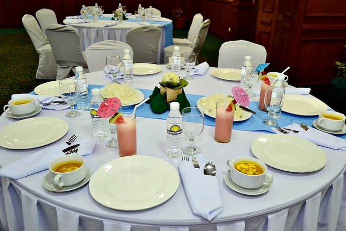 Imagen de los interiores del Hotel Days Hotel by Wyndham Batangas. Foto 12
