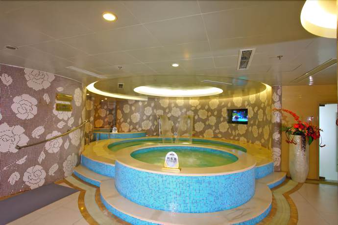 Imagen de la piscina del Hotel Days Hotel by Wyndham Lu'an Taiyuan. Foto 19