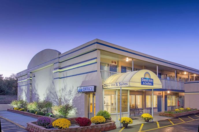 Imagen general del Hotel Days Inn And Suites By Wyndham Dayton North. Foto 3