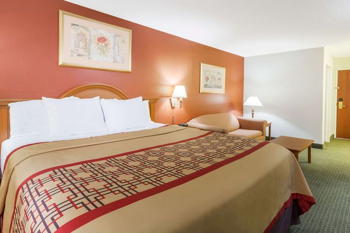 Imagen de la habitación del Hotel Days Inn And Suites By Wyndham New Iberia. Foto 8
