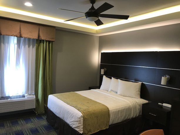 Imagen de la habitación del Hotel Days Inn And Suites By Wyndham Port Arthur. Foto 13