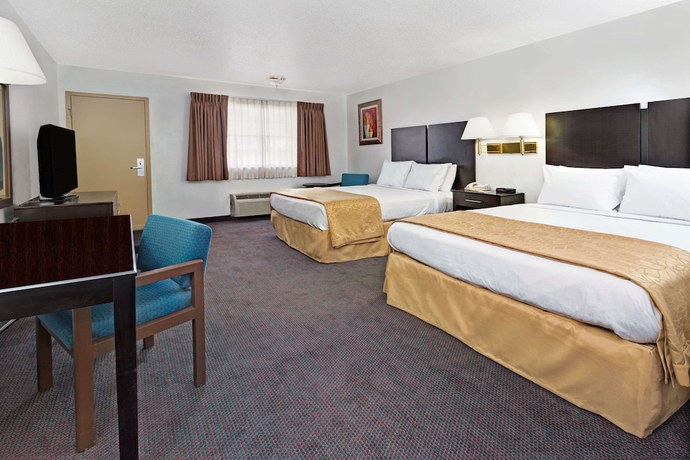 Imagen de la habitación del Hotel Days Inn And Suites By Wyndham Santa Rosa. Foto 9