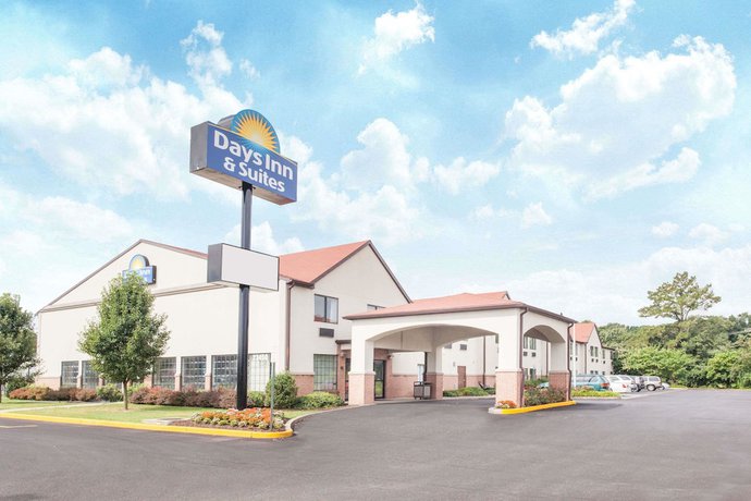 Imagen general del Hotel Days Inn And Suites By Wyndham Seaford. Foto 1