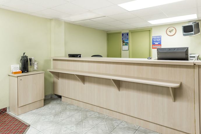 Imagen de los interiores del Hotel Days Inn And Suites By Wyndham Springfield On I-44. Foto 20
