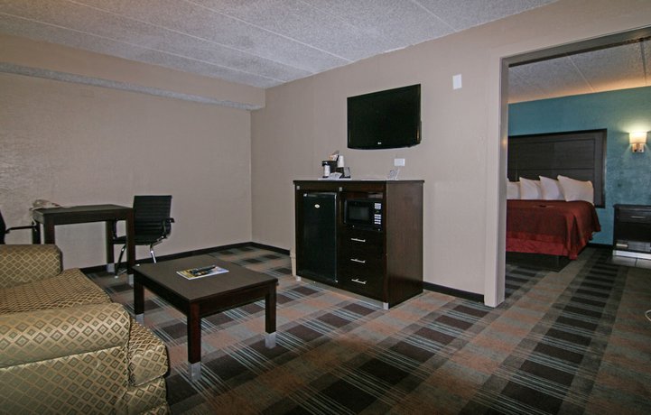 Imagen de la habitación del Hotel Days Inn And Suites By Wyndham Springfield On I-44. Foto 12