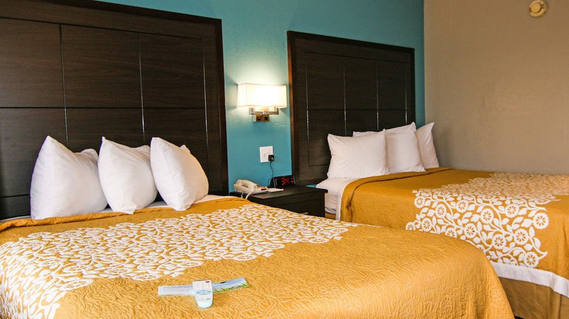 Imagen de la habitación del Hotel Days Inn And Suites By Wyndham Springfield On I-44. Foto 13
