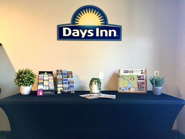 Imagen de los interiores del Hotel Days Inn And Suites By Wyndham Traverse City. Foto 19