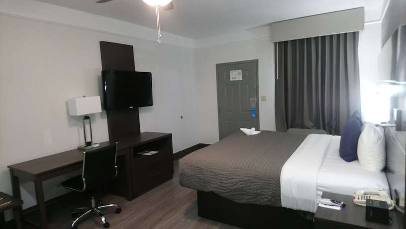 Imagen de la habitación del Hotel Days Inn And Suites By Wyndham Webster Nasa-clearlake-houston. Foto 10