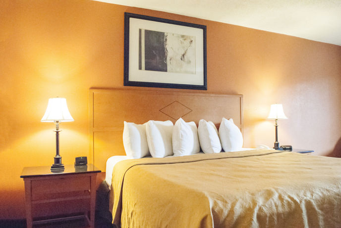 Imagen de la habitación del Hotel Days Inn And Suites Lancaster. Foto 10