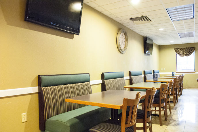 Imagen del bar/restaurante del Hotel Days Inn And Suites Lancaster. Foto 5
