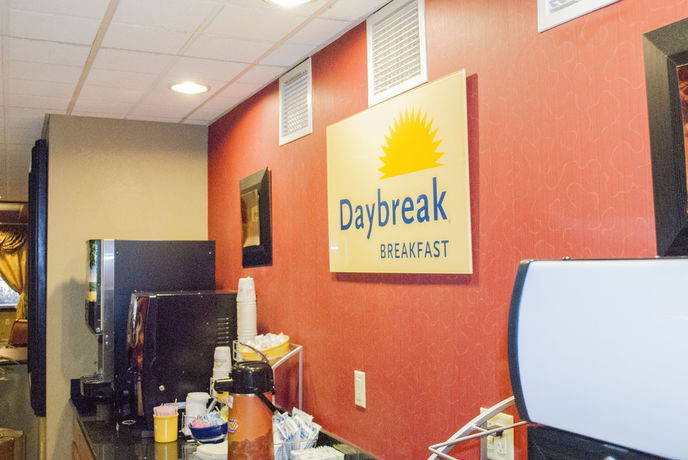 Imagen de la habitación del Hotel Days Inn And Suites Lancaster. Foto 16