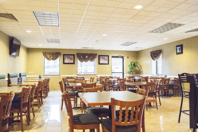 Imagen del bar/restaurante del Hotel Days Inn And Suites Lancaster. Foto 6
