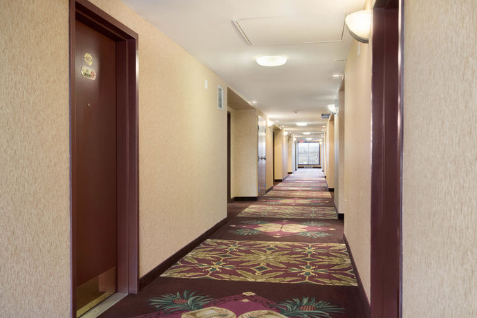 Imagen de los interiores del Hotel Days Inn And Suites Langley. Foto 16