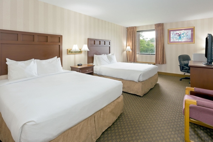 Imagen de la habitación del Hotel Days Inn And Suites Northwest Indianapolis. Foto 5