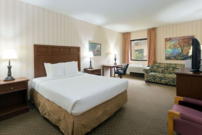 Imagen de la habitación del Hotel Days Inn And Suites Northwest Indianapolis. Foto 6