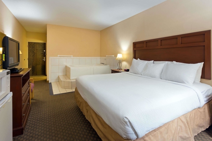 Imagen de la habitación del Hotel Days Inn And Suites Northwest Indianapolis. Foto 9